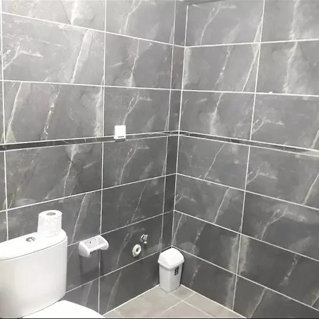 Guest house I Accept Guests In My House *